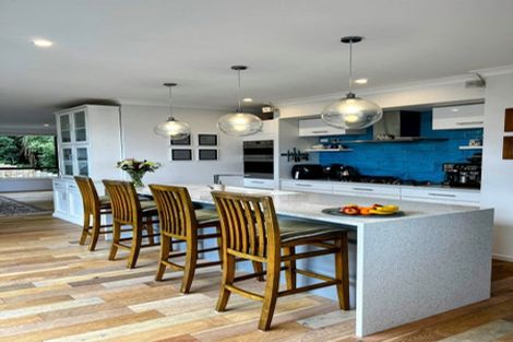 Photo of property in 8 The Track, Plimmerton, Porirua, 5026