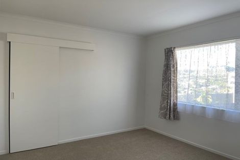 Photo of property in 18 Philomel Crescent, Bayswater, Auckland, 0622