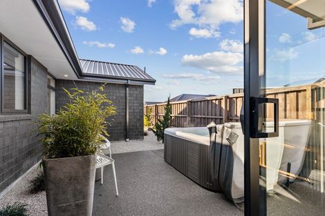 Photo of property in 2 Page Place, Rangiora, 7400