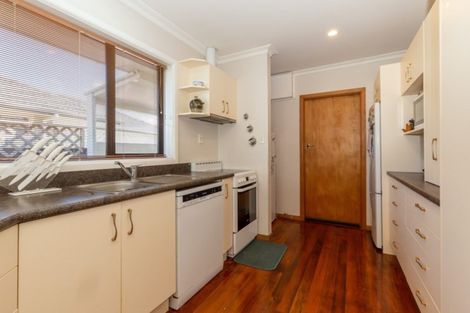 Photo of property in 11 Oriana Crescent, Hornby, Christchurch, 8042