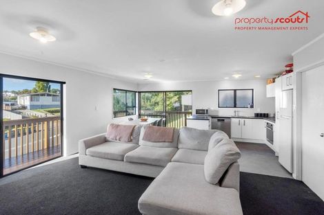 Photo of property in 59 Reynella Drive, Massey, Auckland, 0614