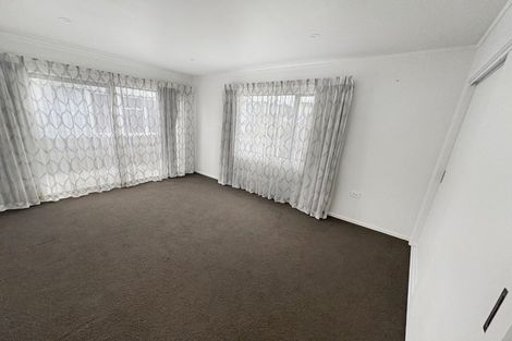 Photo of property in 27 Hinemoa Street, Levin, 5510