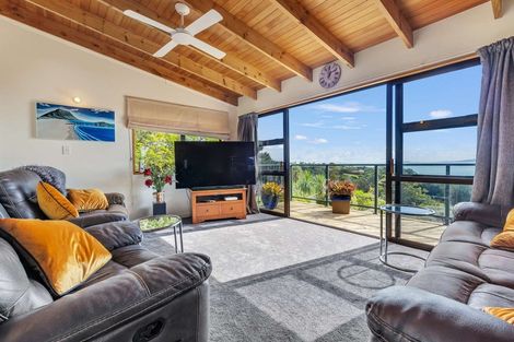 Photo of property in 18 Bay View Road, Cable Bay, 0420