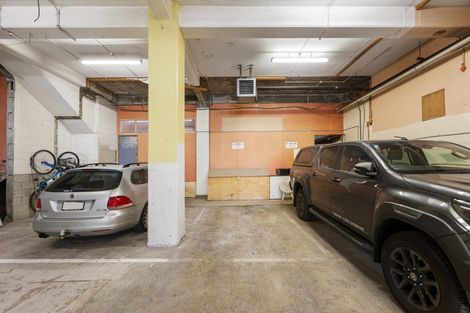 Photo of property in Endeavour Apartments, 21/125u Thorndon Quay, Pipitea, Wellington, 6011