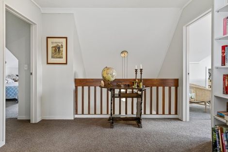 Photo of property in 2/12 Gradwell Place, Two Mile Bay, Taupo, 3330