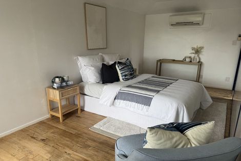 Photo of property in 17 Broadbent Street, Riccarton, Christchurch, 8041