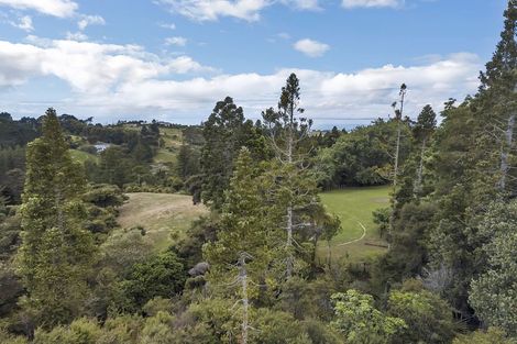 Photo of property in 142 Wade River Road, Wade Heads, Whangaparaoa, 0932