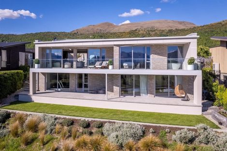 Photo of property in 16 Advance Terrace, Arrowtown, 9302