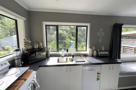 Photo of property in 11 Burke Street, Hospital Hill, Napier, 4110