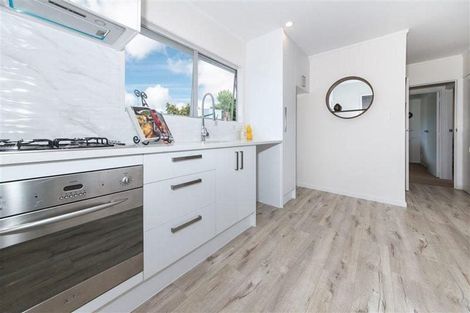 Photo of property in 4210a/2 Great North Road, Glendene, Auckland, 0602