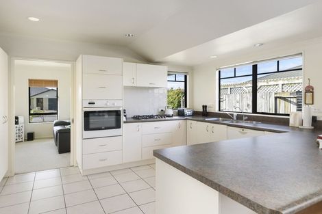 Photo of property in 26 Murray Court, Paraparaumu Beach, Paraparaumu, 5032