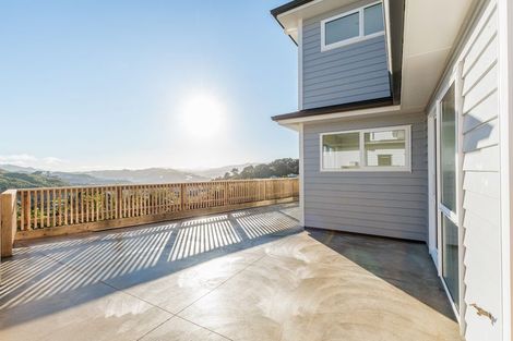 Photo of property in 22 Prestbury Grove, Churton Park, Wellington, 6037