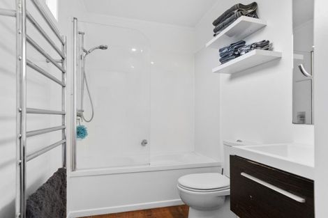 Photo of property in 1223 Papamoa Beach Road, Papamoa Beach, Papamoa, 3118