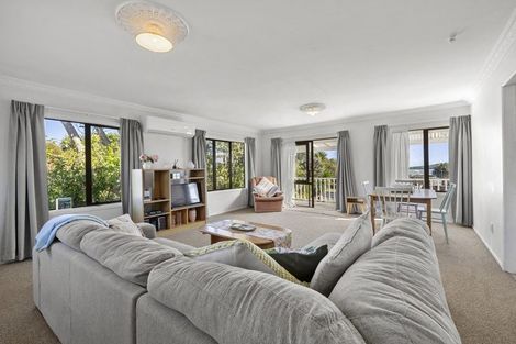 Photo of property in 6 Uenuku Avenue, Raglan, 3225