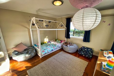 Photo of property in 114 Scenic Drive, Titirangi, Auckland, 0604