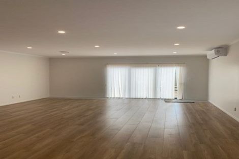 Photo of property in 40 Cooladawson Drive, Flat Bush, Auckland, 2019