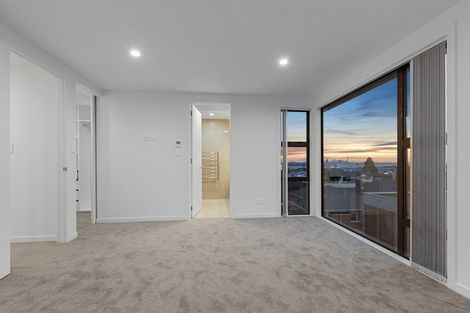 Photo of property in 50c Killarney Street, Takapuna, Auckland, 0622