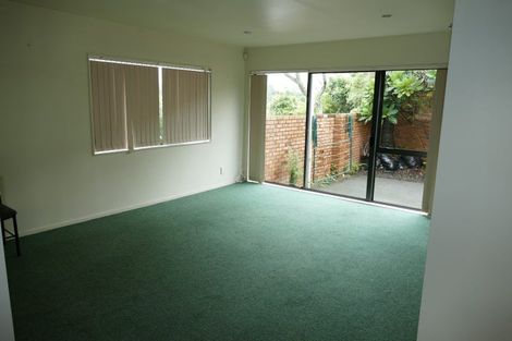 Photo of property in 15/1 Melview Place, New Lynn, Auckland, 0600