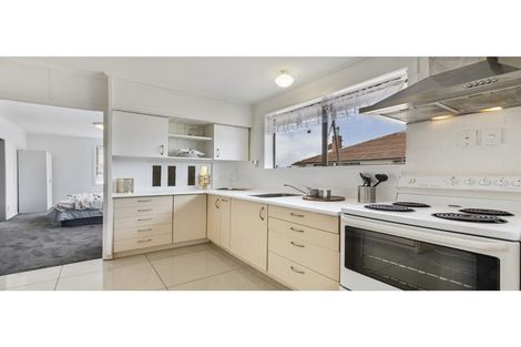 Photo of property in 5 Hutt Road, Manurewa, Auckland, 2102
