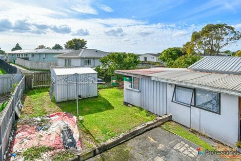 Photo of property in 14 Kemble Close, Mangere, Auckland, 2022