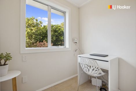 Photo of property in 43 Shandon Road, Vauxhall, Dunedin, 9013