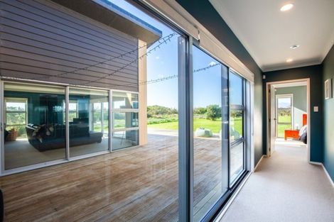 Photo of property in 265 Tai Road, Opunake, 4681