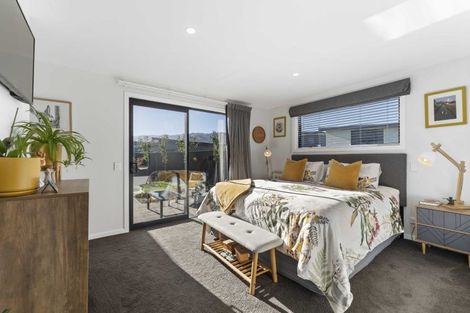 Photo of property in 1 Fraer Street, Cromwell, 9310