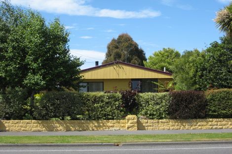 Photo of property in 409 Mairehau Road, Parklands, Christchurch, 8083