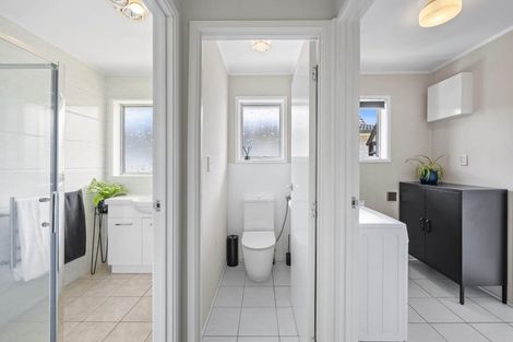Photo of property in 2/54 Luton Avenue, Sunnyhills, Auckland, 2010