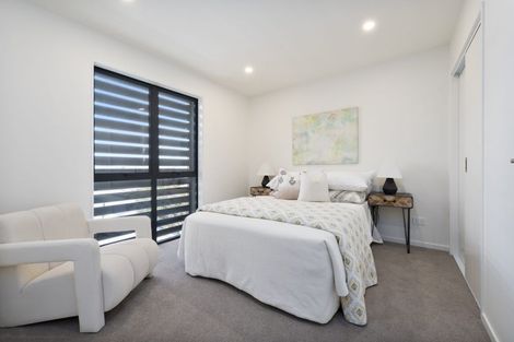 Photo of property in 8/6 Shakespeare Road, Milford, Auckland, 0620