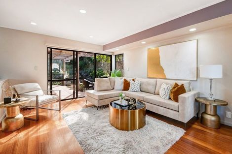 Photo of property in 2/8 Antrim Grove, Bayview, Auckland, 0629