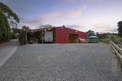 Photo of property in 17 Deacon Road, Riverhead, Kumeu, 0892