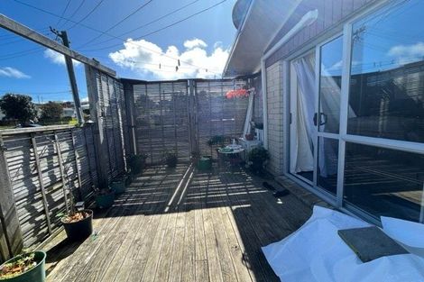 Photo of property in 16 Richard Road, Mangere, Auckland, 2022