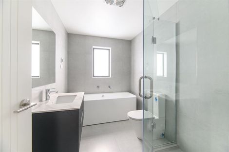 Photo of property in 33 Pilot Drive, Hobsonville, Auckland, 0616