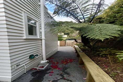 Photo of property in 47 Randwick Road, Northland, Wellington, 6012