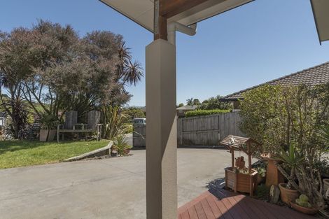 Photo of property in 3 Lark Place, Welcome Bay, Tauranga, 3112