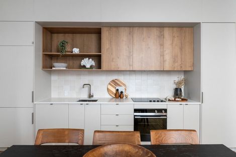 Photo of property in 1/11 Courtenay Place, Te Aro, Wellington, 6011