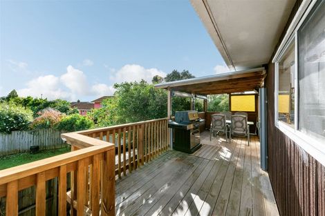 Photo of property in 11 Pamela Place, New Lynn, Auckland, 0600