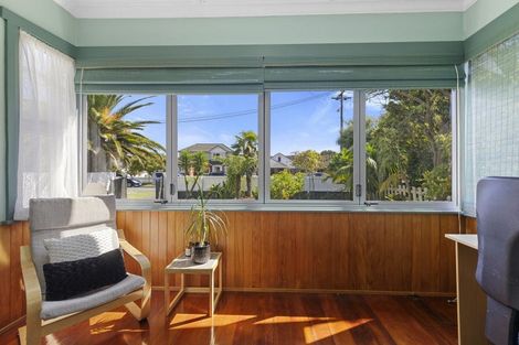 Photo of property in 12 Cressy Street, Waterloo, Lower Hutt, 5011