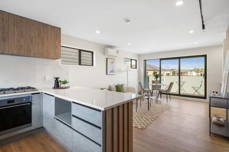 Photo of property in 95d Kervil Avenue, Te Atatu Peninsula, Auckland, 0610