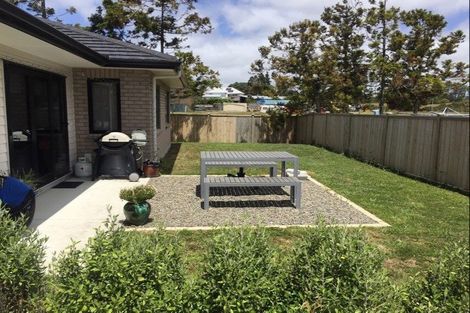 Photo of property in 3 Mill Grove, Riverhead, 0820