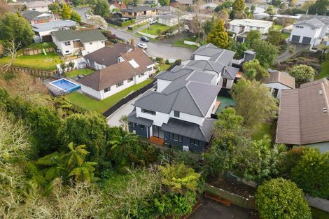 Photo of property in 24u4 Mclaren Place, Chedworth, Hamilton, 3210
