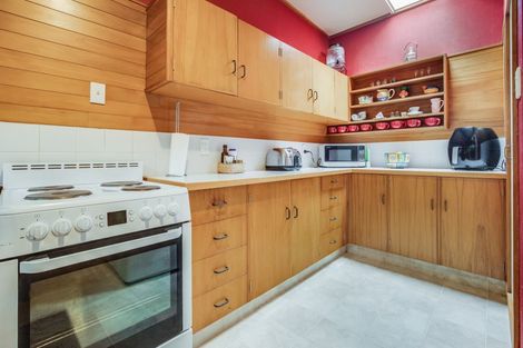 Photo of property in 18 Casey Avenue, Fairfield, Hamilton, 3214