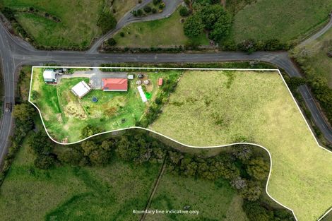 Photo of property in 6 Tavinor Road, Otaika, Whangarei, 0170