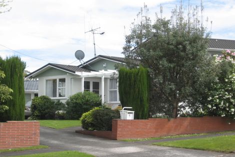 Photo of property in 5 Eaton Crescent, Otamatea, Whanganui, 4500