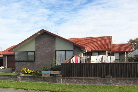 Photo of property in 1/31a Takaro Avenue, Sockburn, Christchurch, 8042