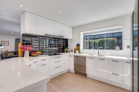 Photo of property in 12 Patricia Place, Harewood, Christchurch, 8051