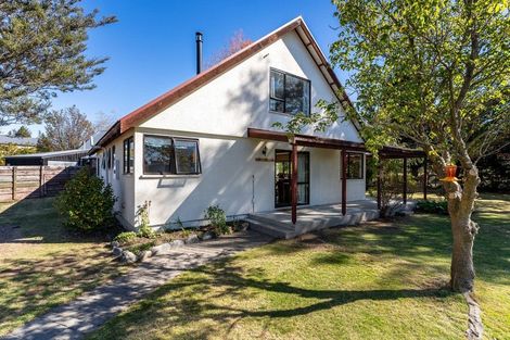 Photo of property in 33 Braemar Place, Twizel, 7901