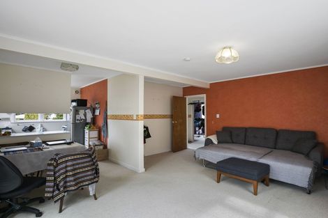 Photo of property in 179 Newlands Road, Newlands, Wellington, 6037