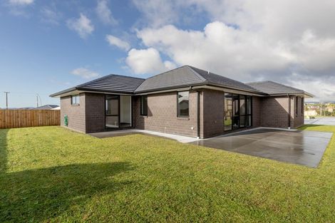 Photo of property in 10 Brendan Close, Omokoroa, 3114